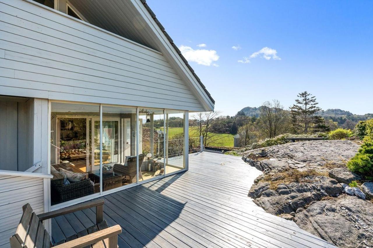 Large Home In Sola Tananger Exterior foto